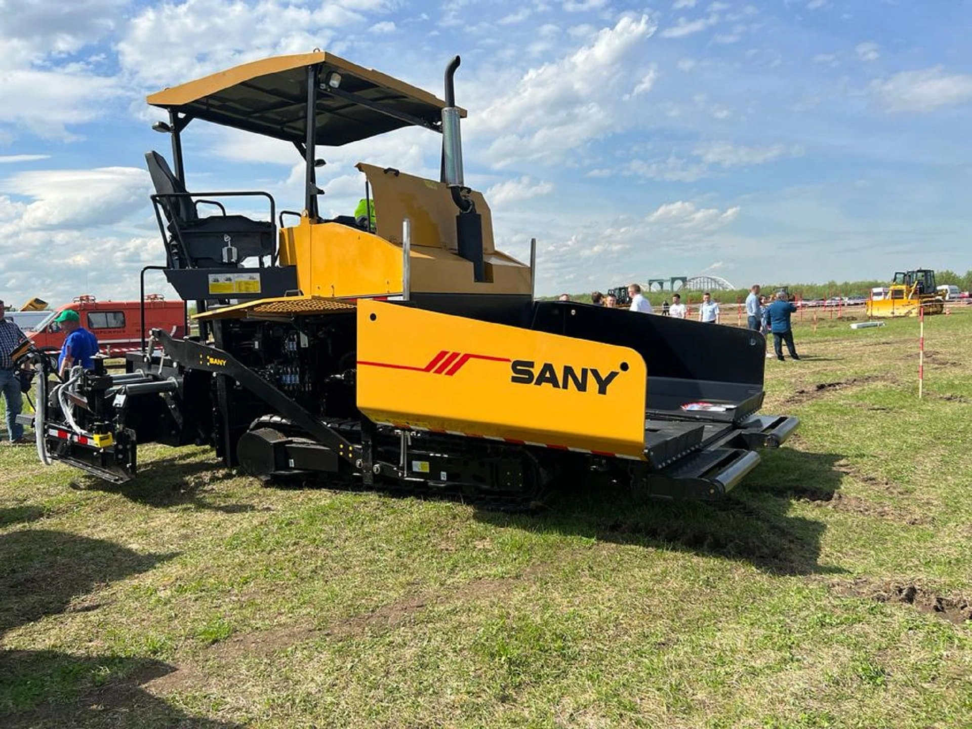 «Лучший по профессии» конкурс среди 10 команд ведущих дорожных предприятий