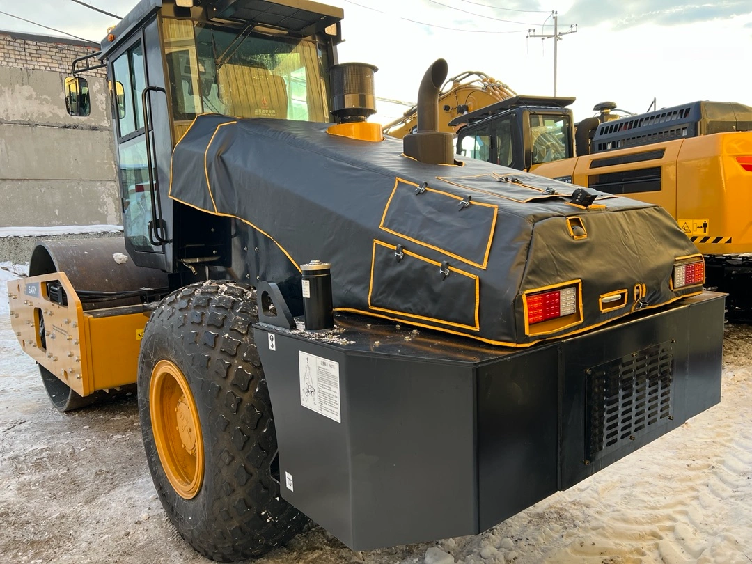 Трактородеталь представила свой утеплительный чехол для техники 