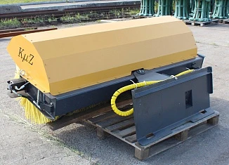 Щетка дорожная КМЗ KMZ1850/1